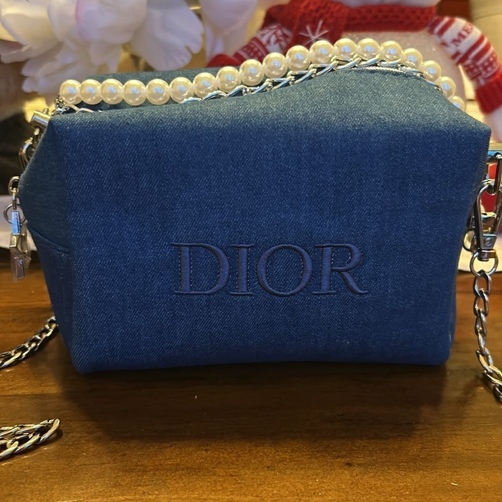 Dior   - Picture 7 of 10